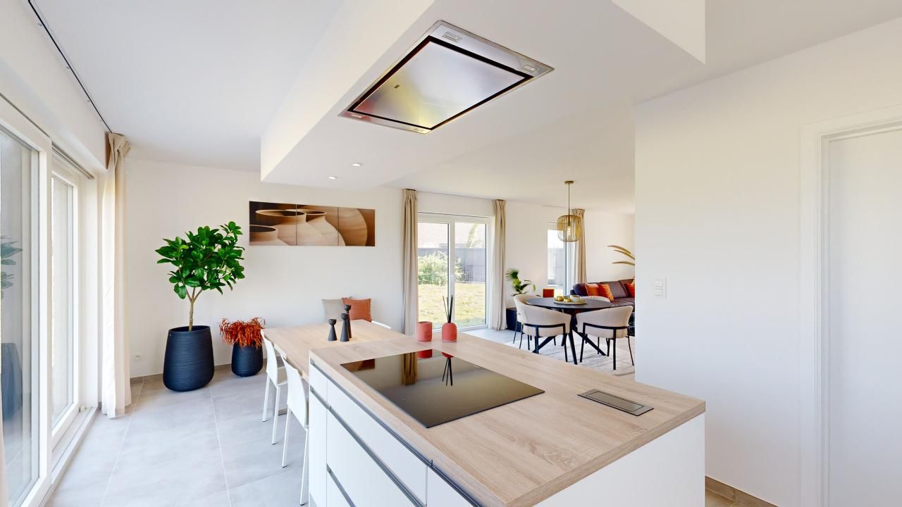 Cuisine îlot bois & hotte plafond